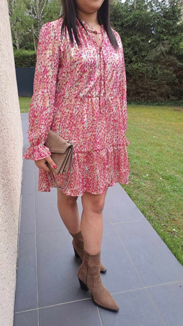 robe fluide rose légère printemps mi-longue à manches longues