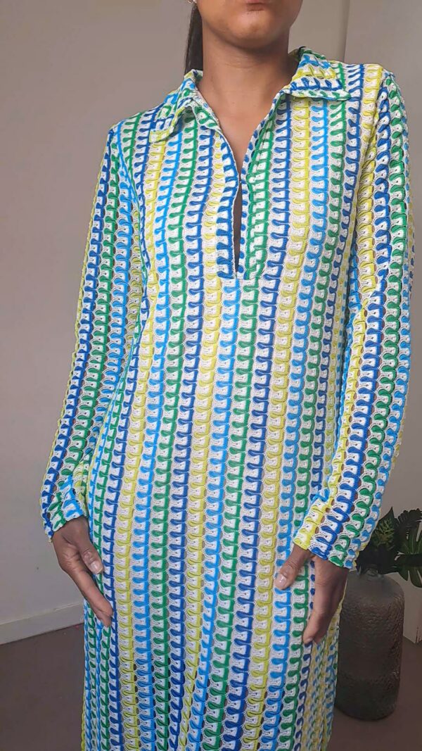 robe longue crochet fendue sur les côtés
