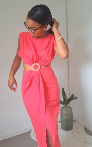 robe longue en lin couleur rose découpée sur les côtes boutique en ligne rose carmel