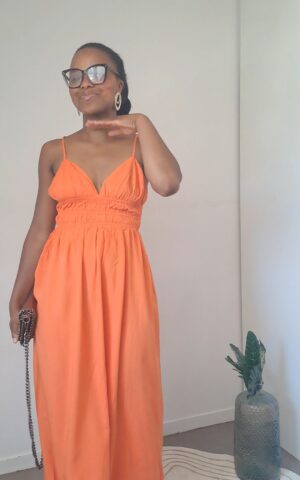 Robe longue dos nu - féminine, puissante
