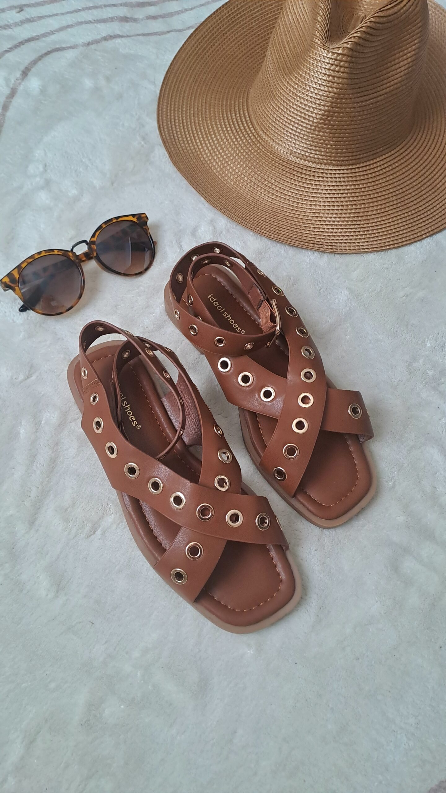 sandales cannelle clous dorés boutique rose carmel