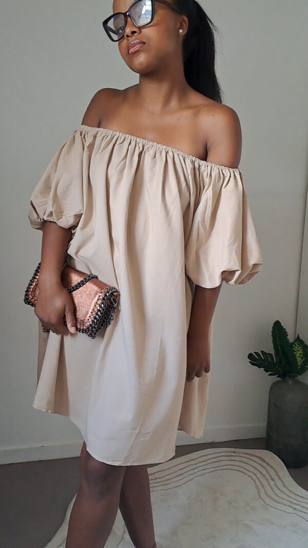 robe manches tombantes courtes bouffantes coupe bardot couleur camel boutique en ligne rose carmel