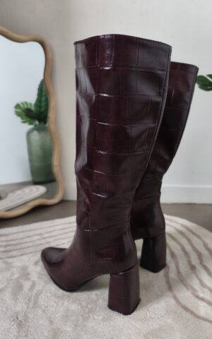 Bottes à talons cacao couleur vin - rose carmel