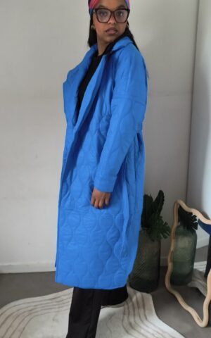 Long manteau matelassé bleu