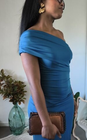 robe longue fendue une epaule robe bleu longue fendue une épaule
