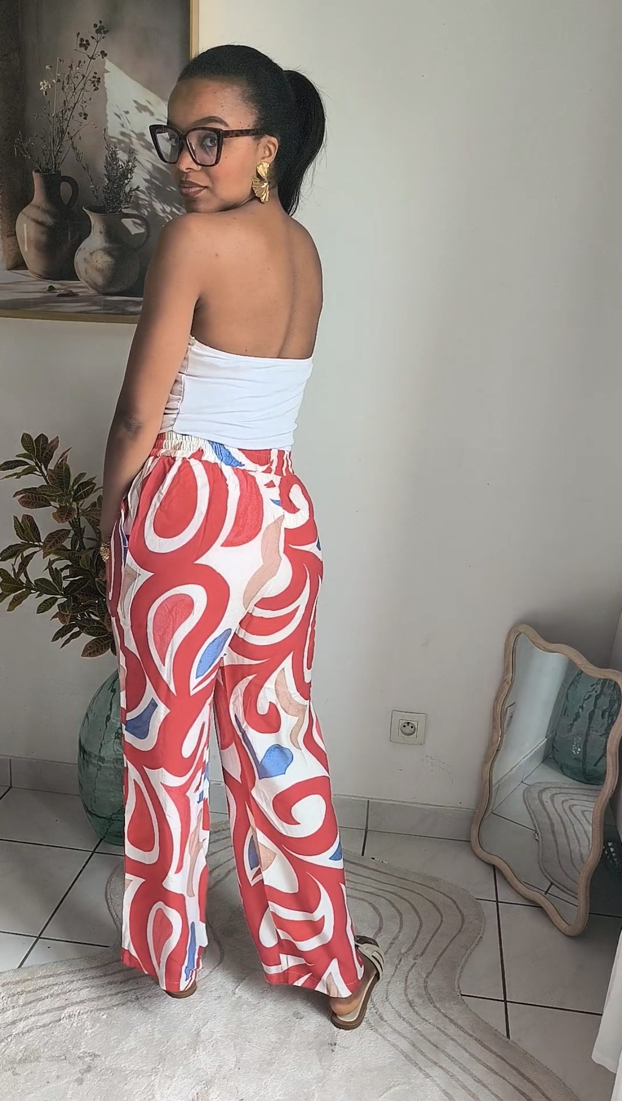 Pantalon fluide imprimé rouge - léger et confortable – Image 3