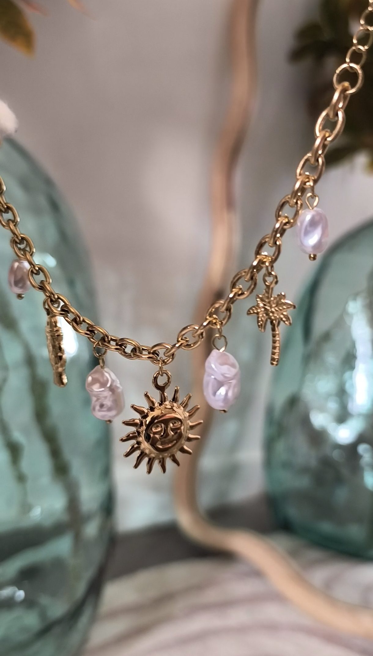 Bracelet avec Charms doré - Féminin et solaire – Image 2