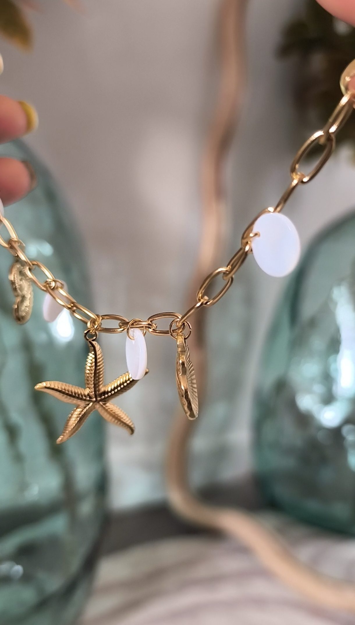 Bracelet avec Charms doré - Féminin et solaire – Image 3