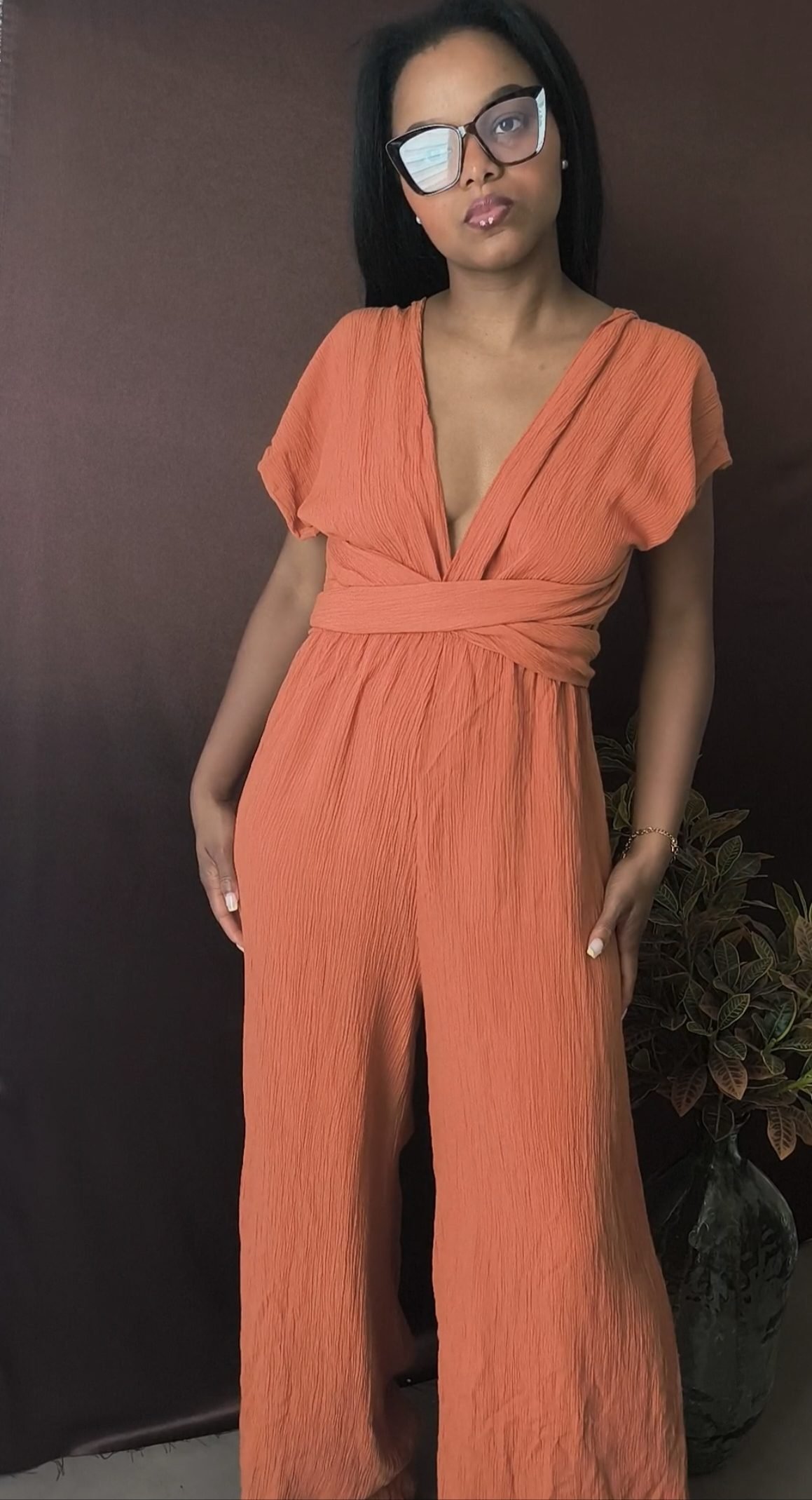 Combinaison terracotta femme multiposition - modulable et chic – Image 4
