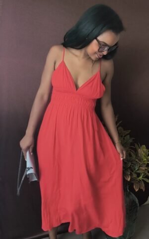 Robe longue rouge cerise - Féminine, puissante